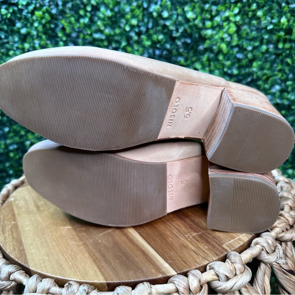New in box Nisolo x Anthropologie heeld mule in color almond 100%‎ leather - Picture 11 of 13